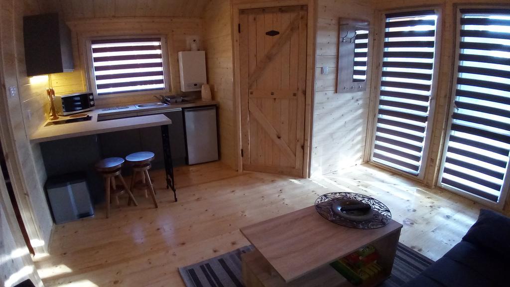 Domki , Pokoje Goscinne Ustronie Zwierzyniec Extérieur photo